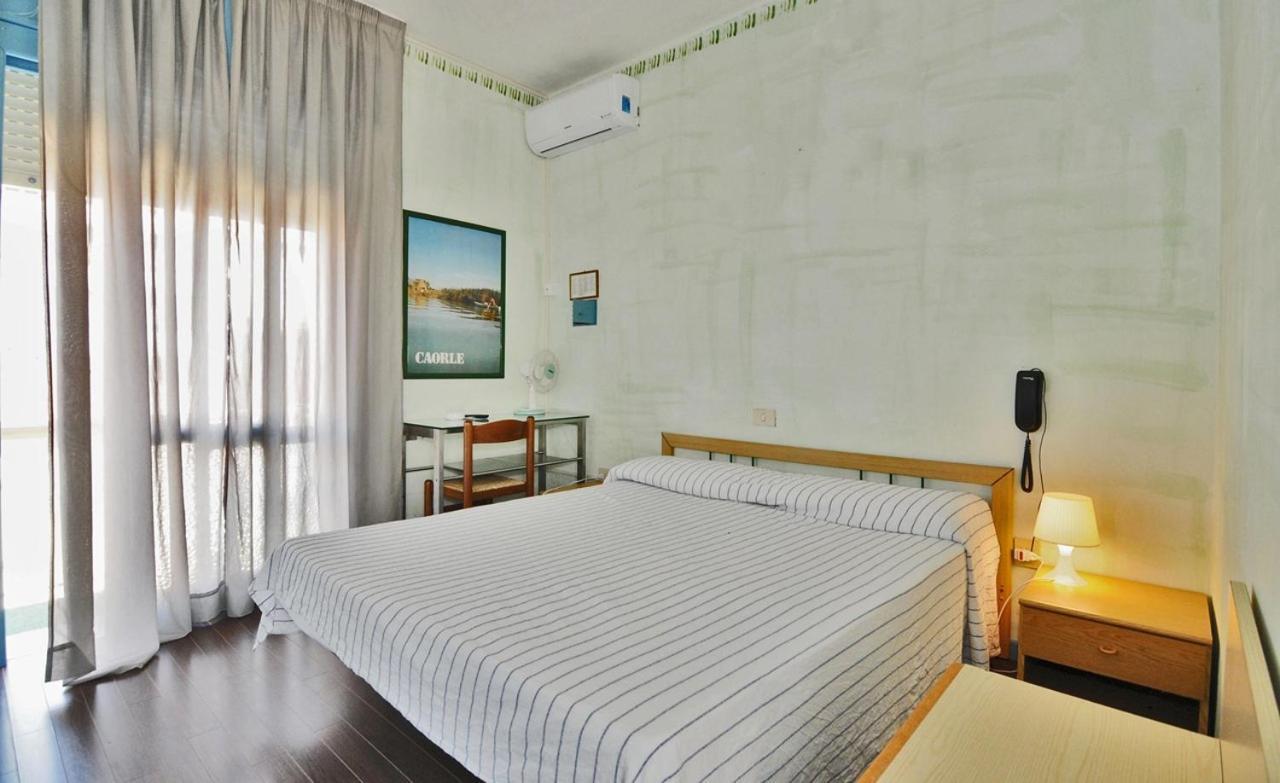Hotel Antonella Caorle Extérieur photo