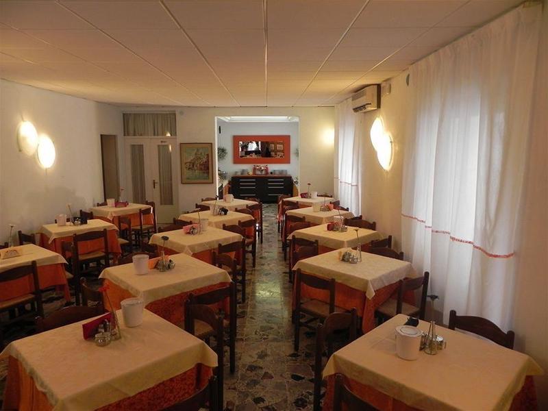 Hotel Antonella Caorle Extérieur photo
